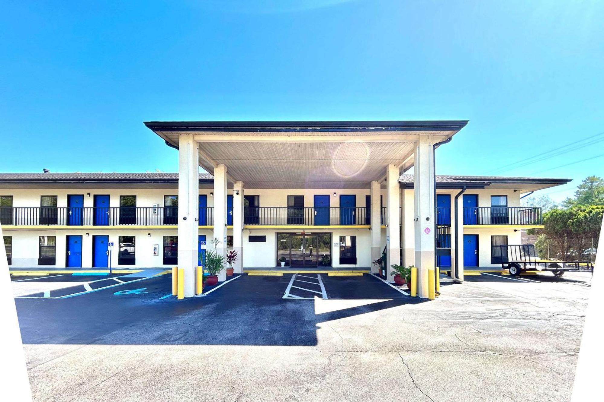 High Springs Inn Soon To Be Clarion Pointe Alachua Exterior foto